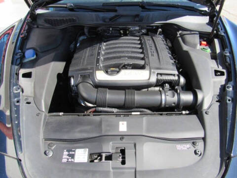 2014 Porsche Cayenne Platinum