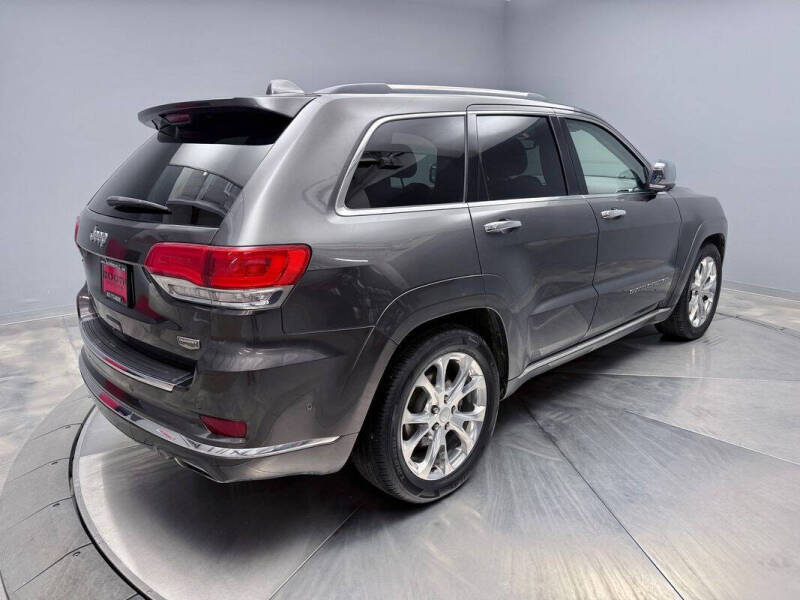 2019 Jeep Grand Cherokee Summit