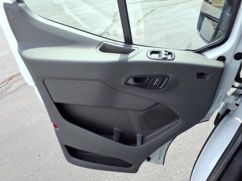 2025 Ford Transit 250