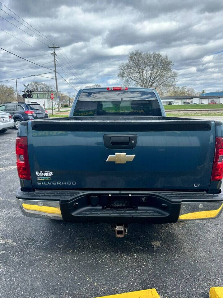 2011 Chevrolet Silverado 1500 for sale at GREATNESS AUTO SALES in Green Bay, WI