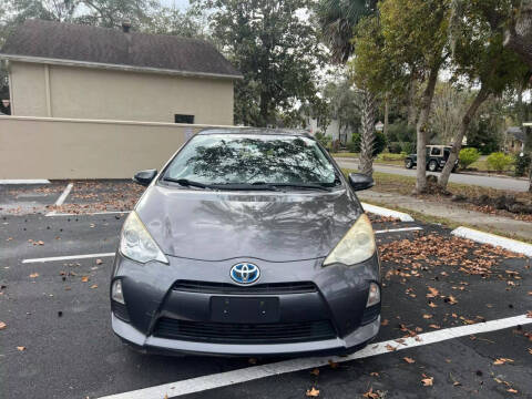 2013 Toyota Prius c