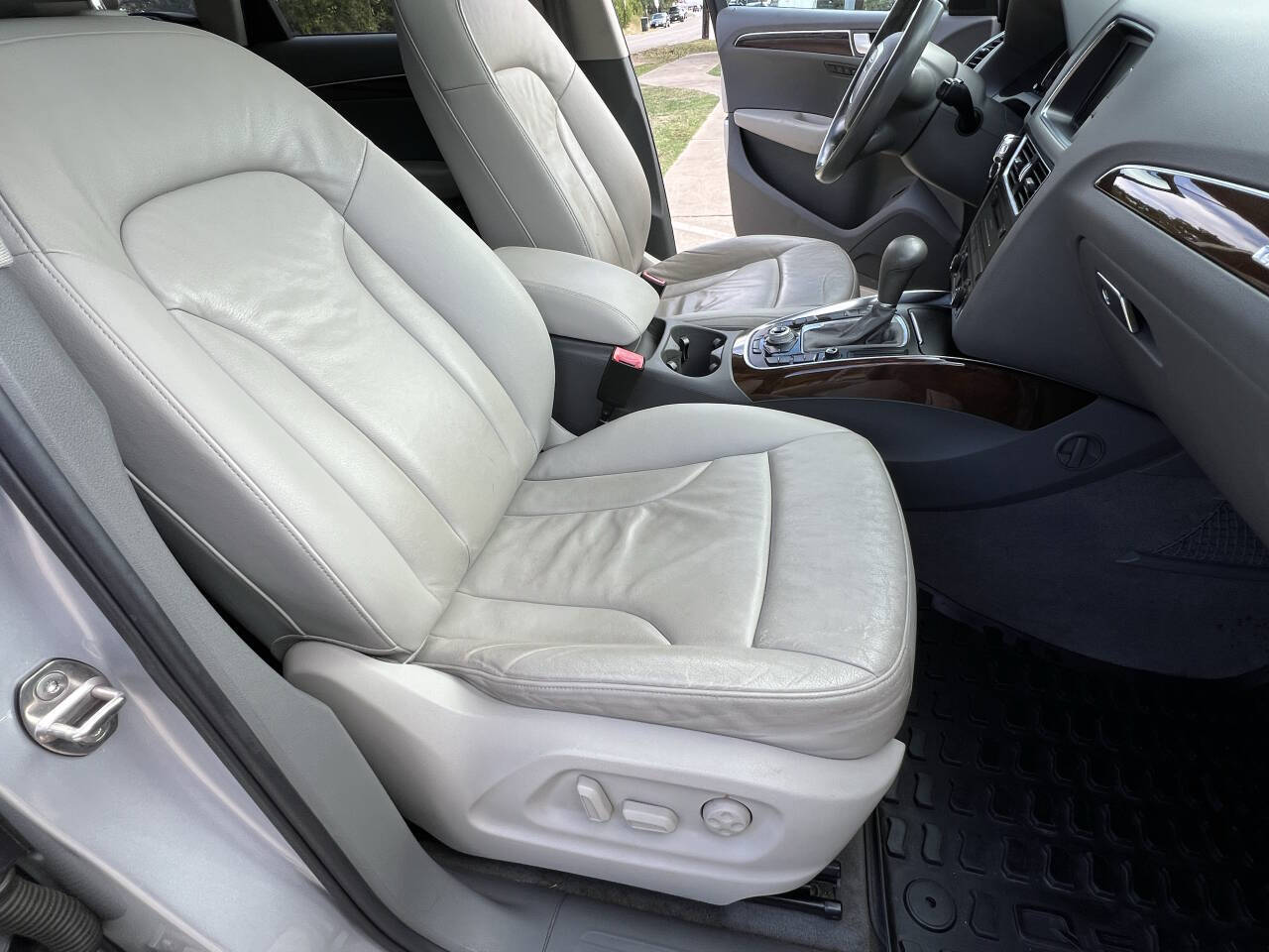 Used Car 2011 Audi Q5  2.0t Quattro Premium Plus Awd 4dr Suv For Sale Under $10,000 In Austin, Texas