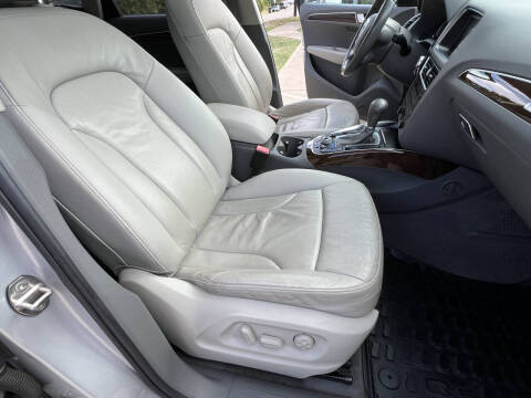 2011 Audi Q5 2.0T quattro Premium Plus