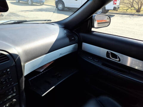 2004 Ford Thunderbird Deluxe
