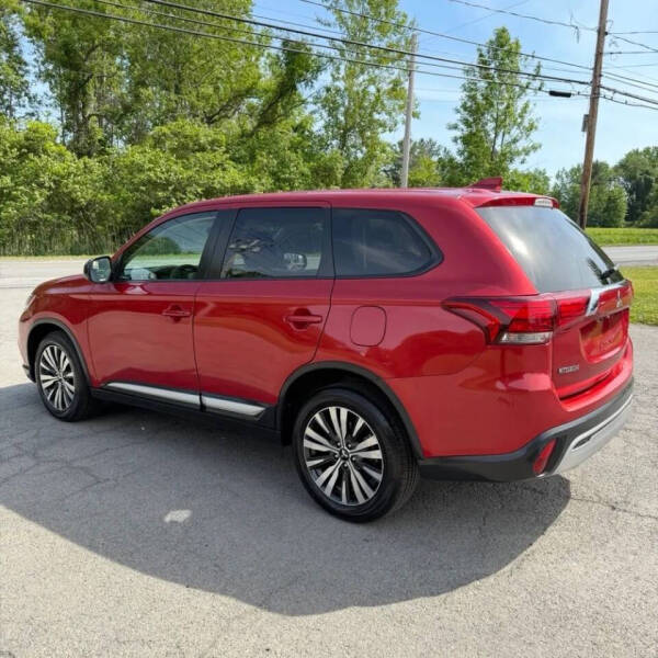 2019 Mitsubishi Outlander ES