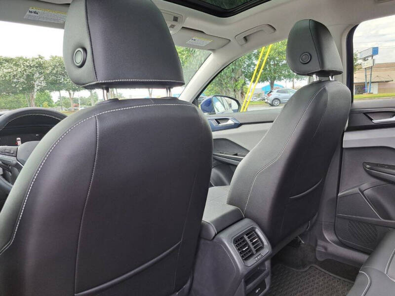 2023 Volkswagen Taos SE