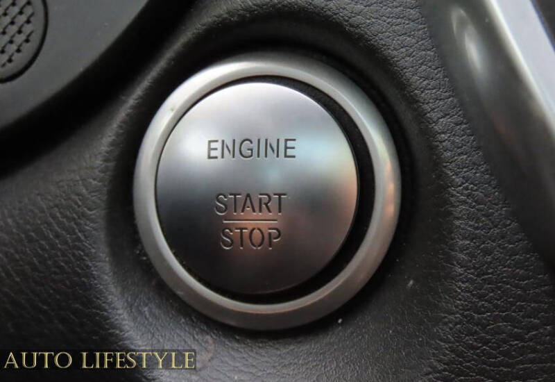 2018 Infiniti QX30 Luxury