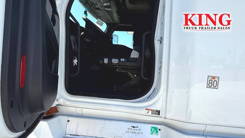 2022 Freightliner Cascadia