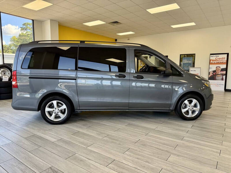 2016 Mercedes-Benz Metris Passenger