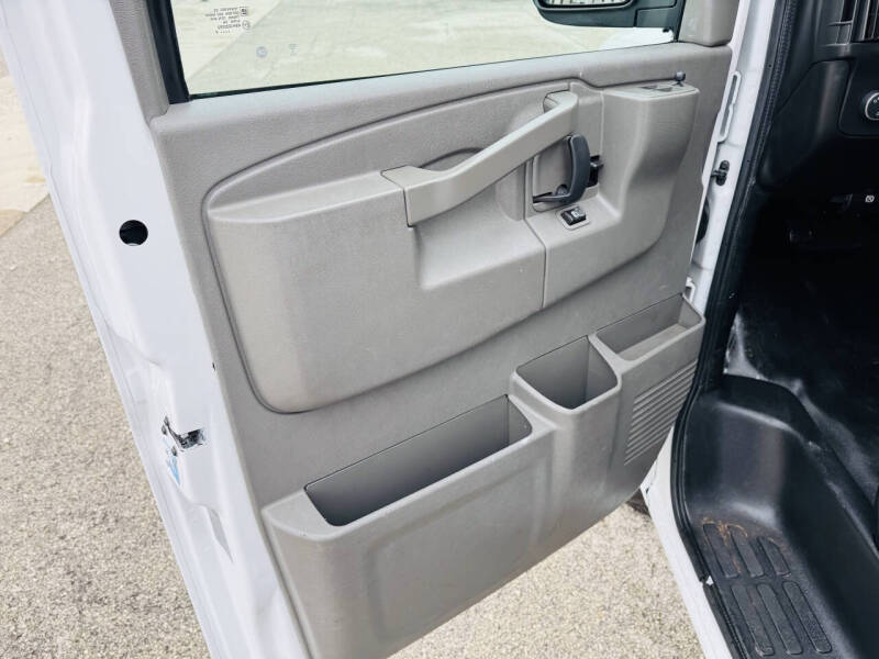 2019 Chevrolet Express 2500
