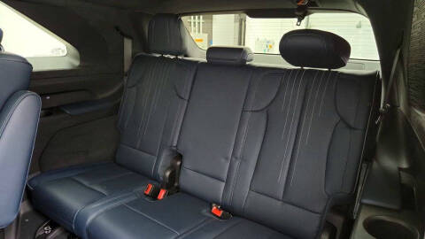 2025 Cadillac Escalade IQ Luxury 2