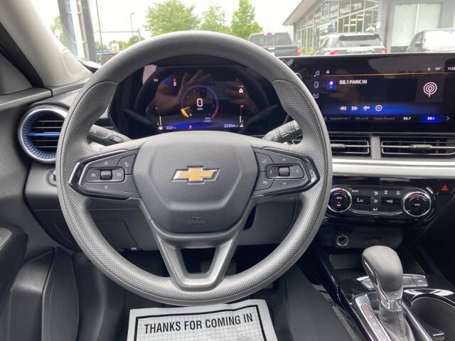 2025 Chevrolet Trax LT