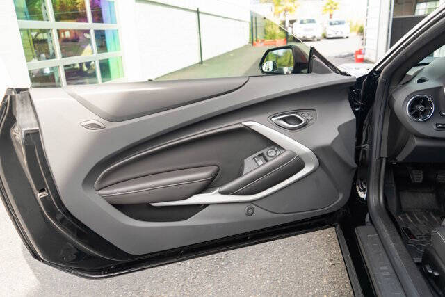 2022 Chevrolet Camaro 18