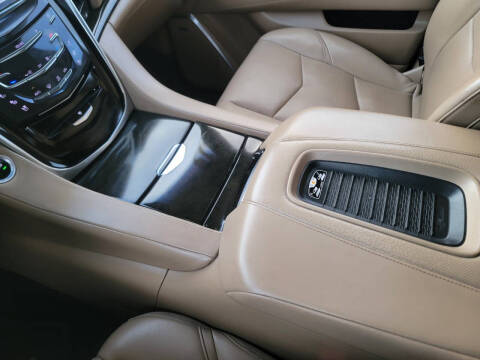 2019 Cadillac Escalade Platinum