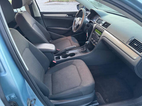 2012 Volkswagen Passat S PZEV