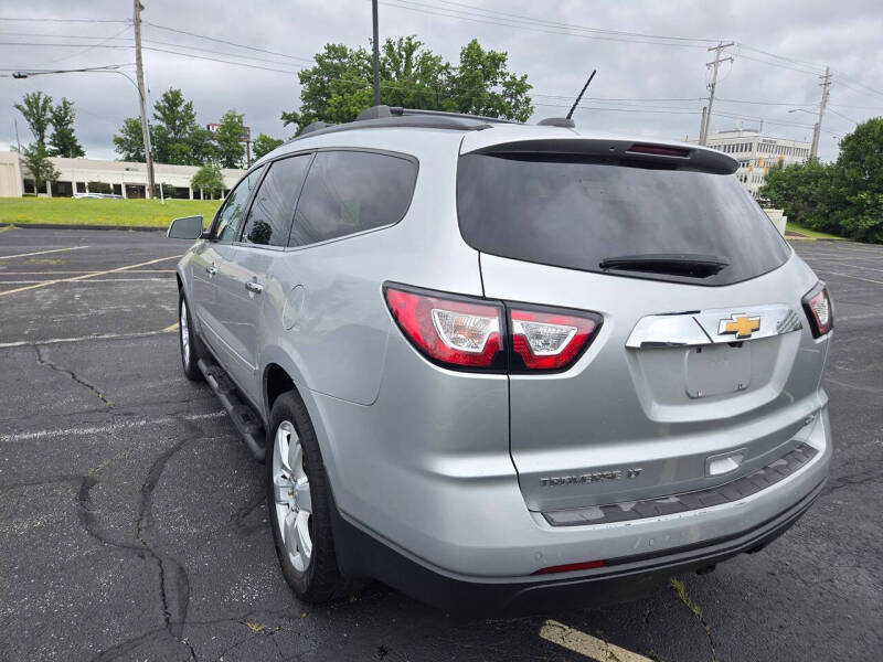 2017 Chevrolet Traverse LT