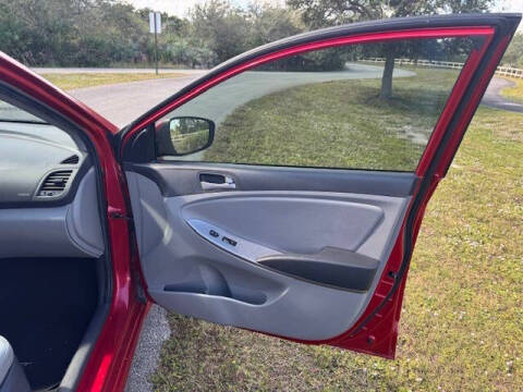 2015 Hyundai Accent GLS