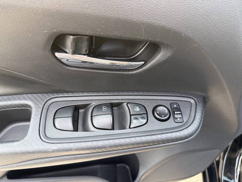 2020 Nissan Versa SV
