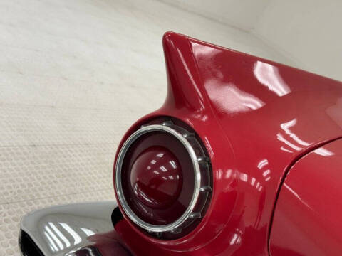 1957 Ford Thunderbird