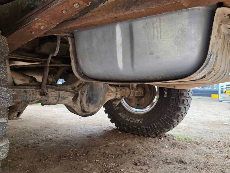 1981 Ford Bronco - Photo 26