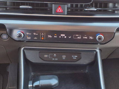 2025 Kia Carnival LXS