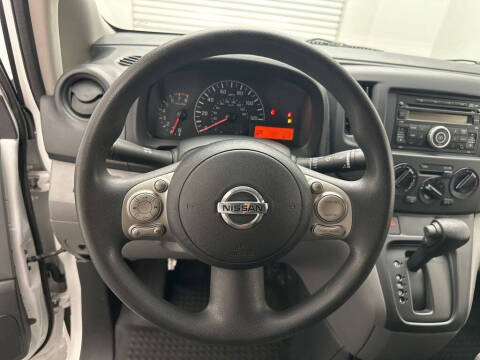 2017 Nissan NV200 SV