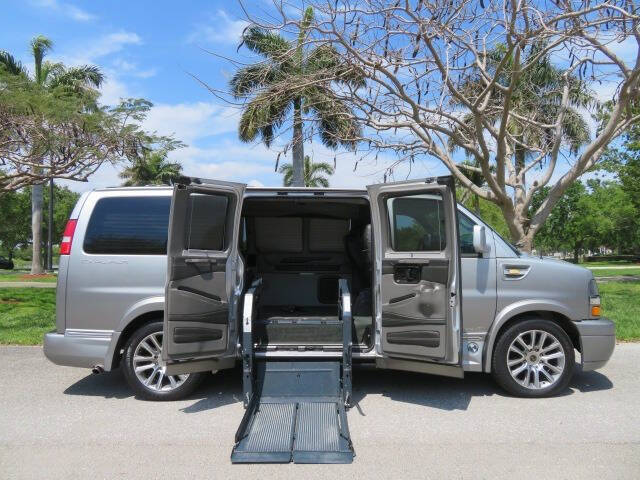 2020 Chevrolet Express 2500