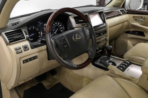 2013 Lexus LX 570