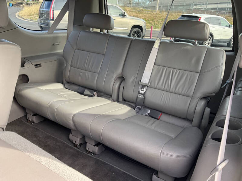 2004 Toyota Sequoia Limited