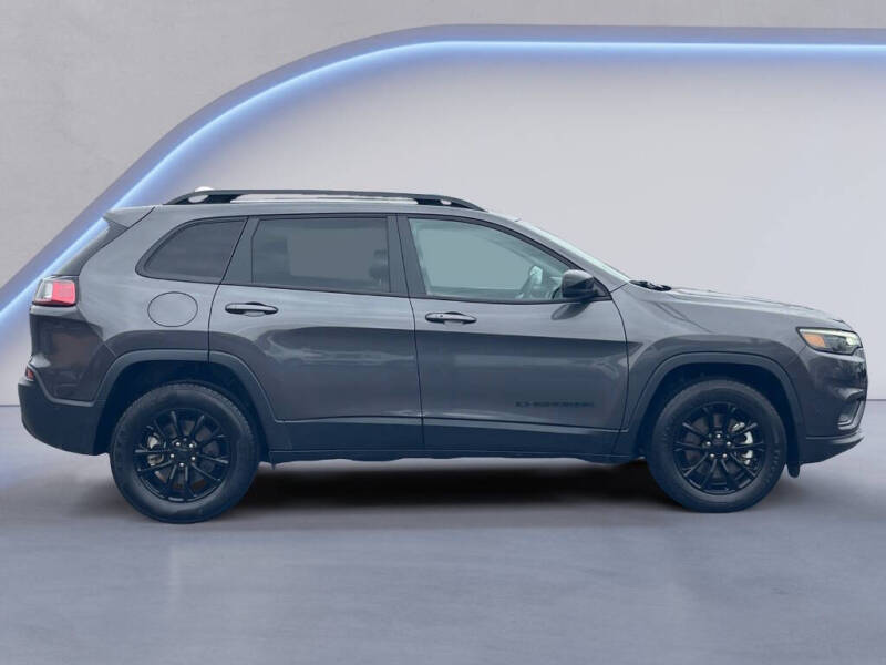 2023 Jeep Cherokee Altitude Lux