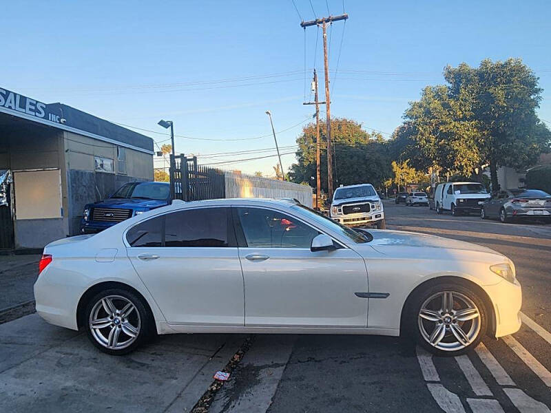 2012 BMW 7 Series 740i