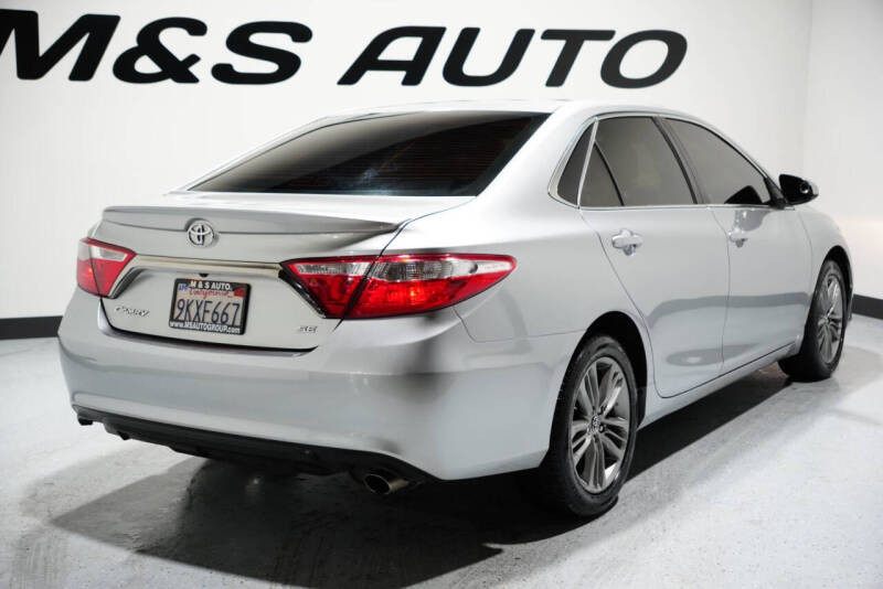 2016 Toyota Camry SE