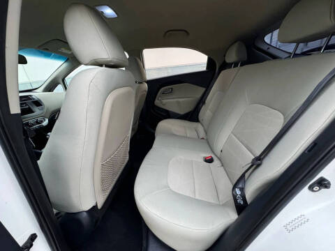 2012 Kia Rio 5-Door LX