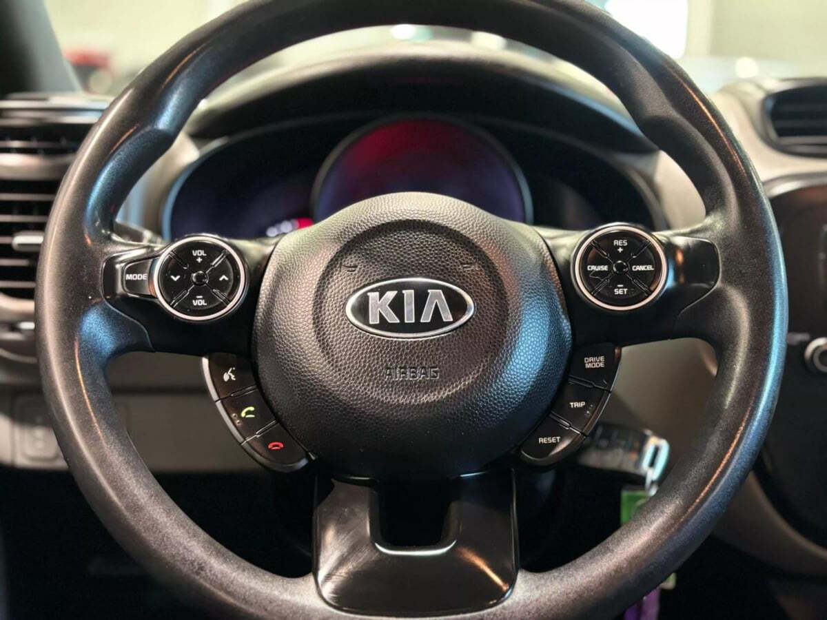 2018 Kia Soul for sale at IMD MOTORS, INC in Dallas, TX