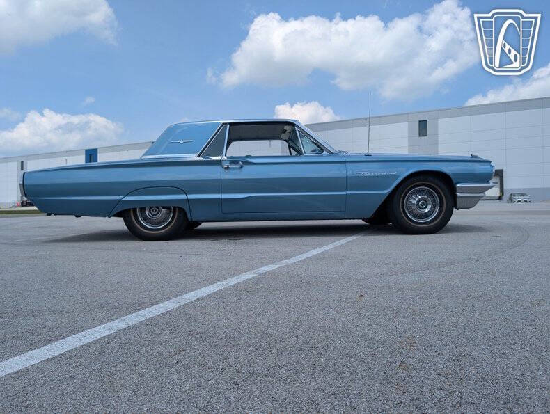 1964 Ford Thunderbird