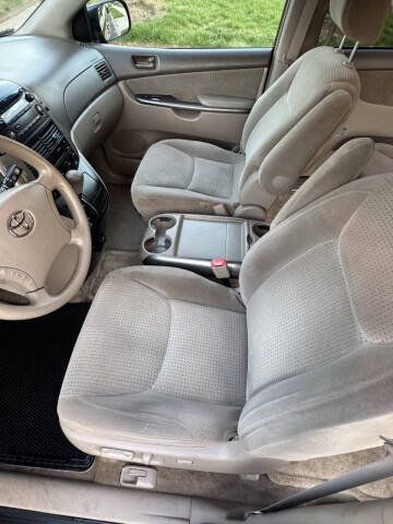 2006 Toyota Sienna LE 7 Passenger