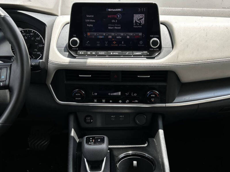 2025 Nissan Rogue SV