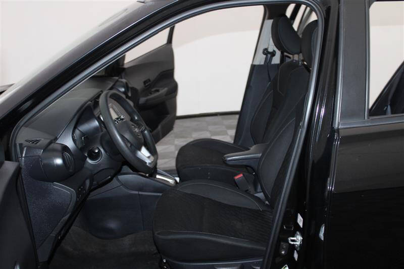 2021 Nissan Kicks S