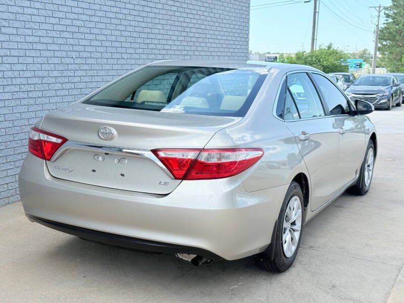 2017 Toyota Camry LE