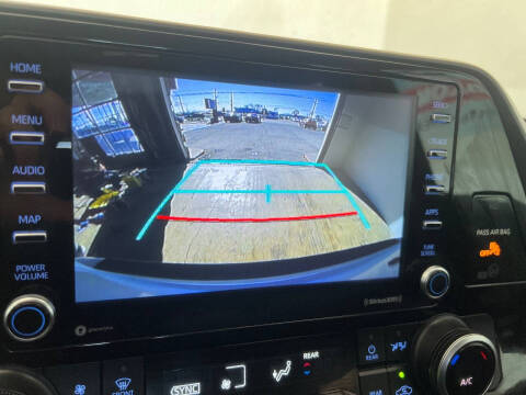 2022 Toyota Highlander L