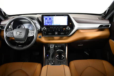 2020 Toyota Highlander Platinum