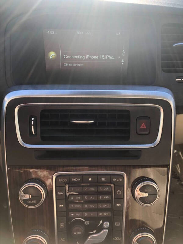 2015 Volvo V60 T5 Drive-E Premier