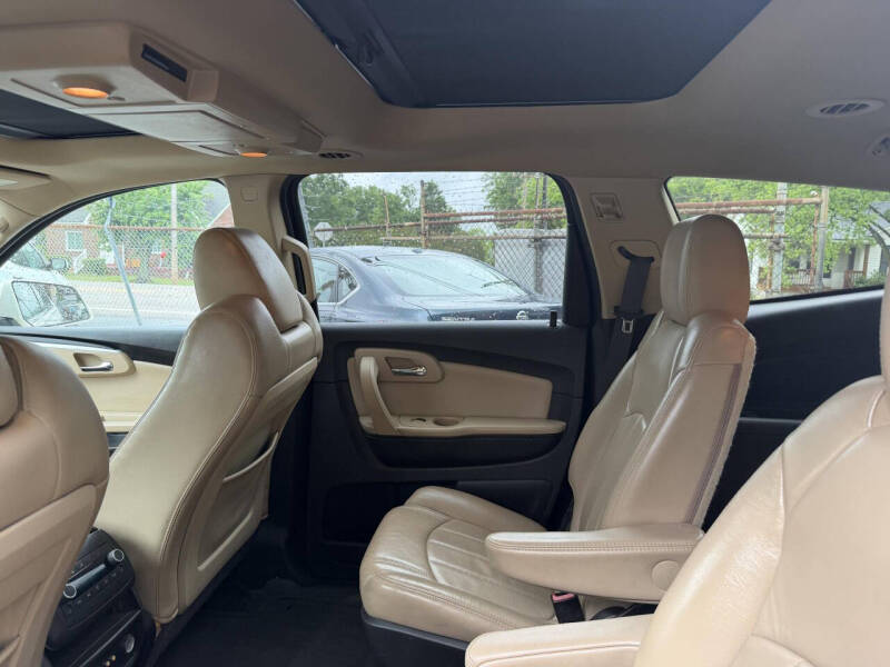 2011 Chevrolet Traverse LTZ