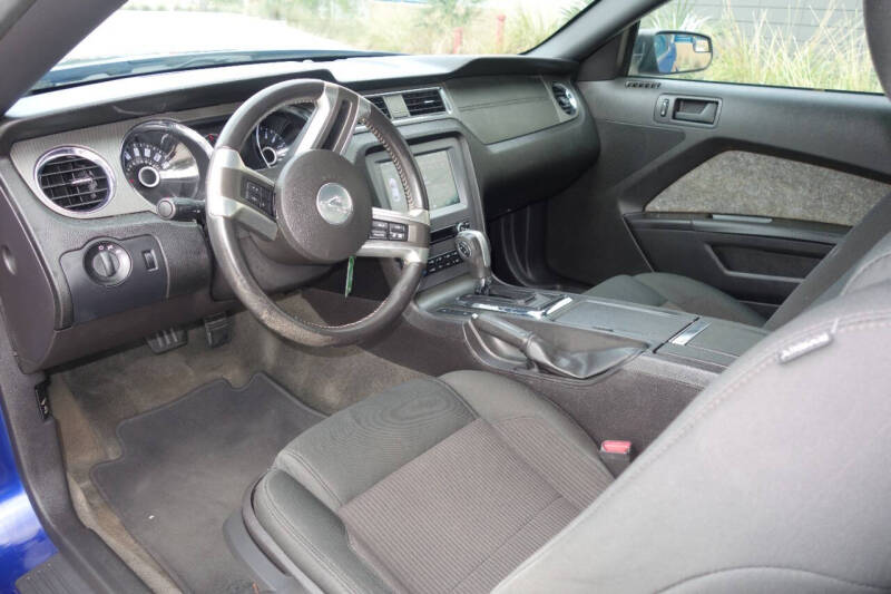 2014 Ford Mustang V6