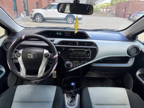 2012 Toyota Prius c One