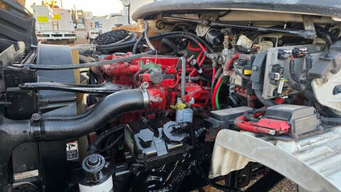 2011 Freightliner M2 106