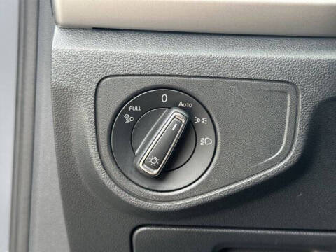 2023 Volkswagen Atlas Cross Sport V6 SEL R-Line Black 4Motion