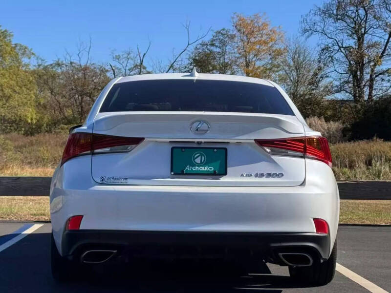 2018 Lexus IS 300