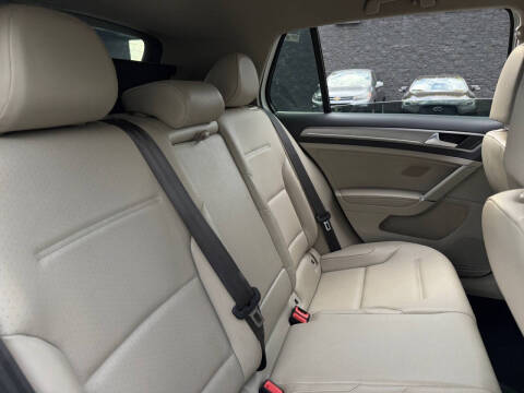 2015 Volkswagen Golf