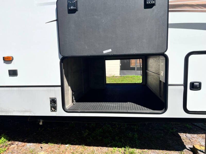 2023 KZ RV Durango